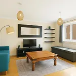 2 Bed Apartment With Garden In Fulham